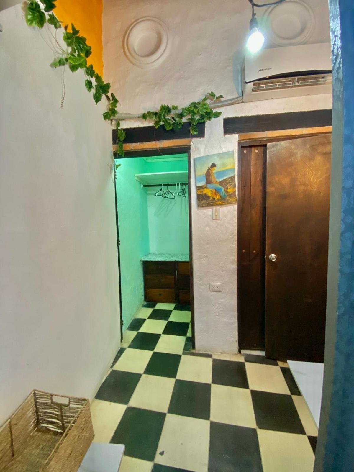 Hostel La Antigua Capsula Cartagena المظهر الخارجي الصورة
